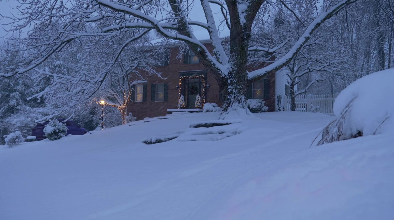 It Takes a Christmas Village screenshot 1