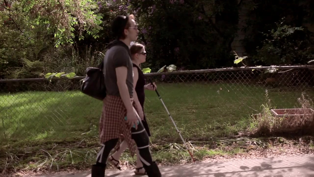 Drag Becomes Him screenshot 1