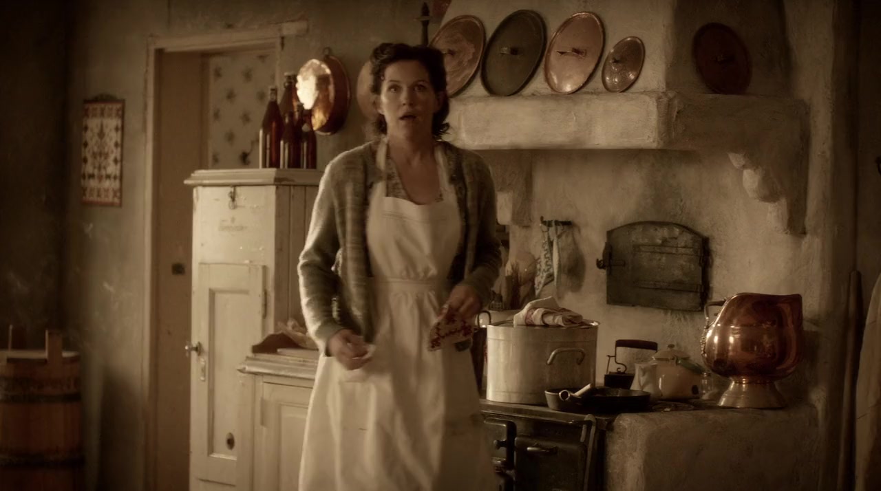 Julie screenshot 1