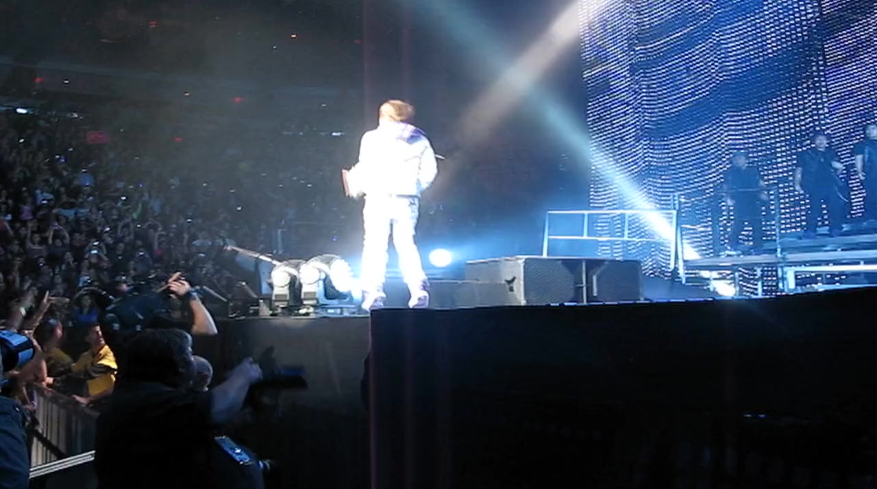 Justin Bieber: Rise to Fame screenshot 1