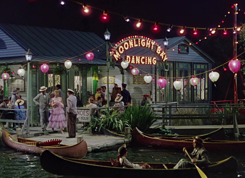 On Moonlight Bay screenshot 3