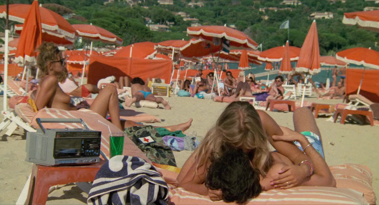 On se calme et on boit frais à Saint-Tropez screenshot 2