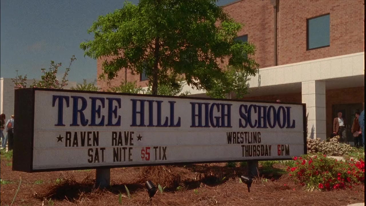 One Tree Hill: Always & Forever screenshot 1