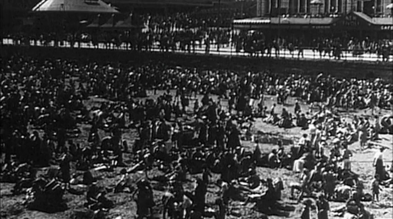 Of Time and the City screenshot 2
