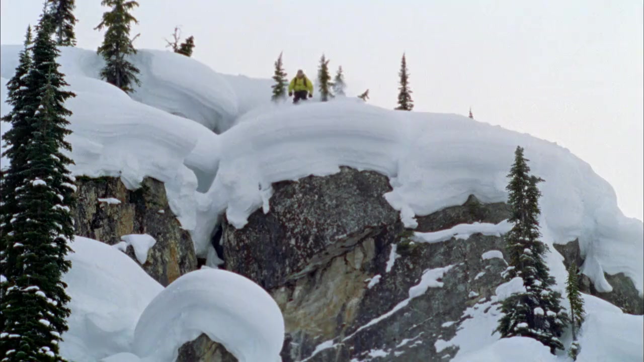 Off the Grid with Les Stroud screenshot 2