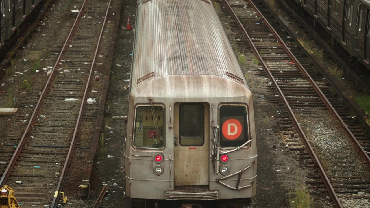 Off the Rails screenshot 3