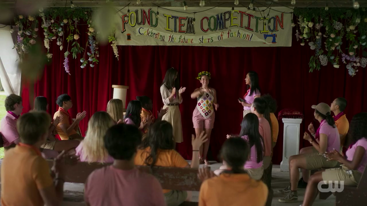 Ordinary Girl in a Tiara screenshot 2
