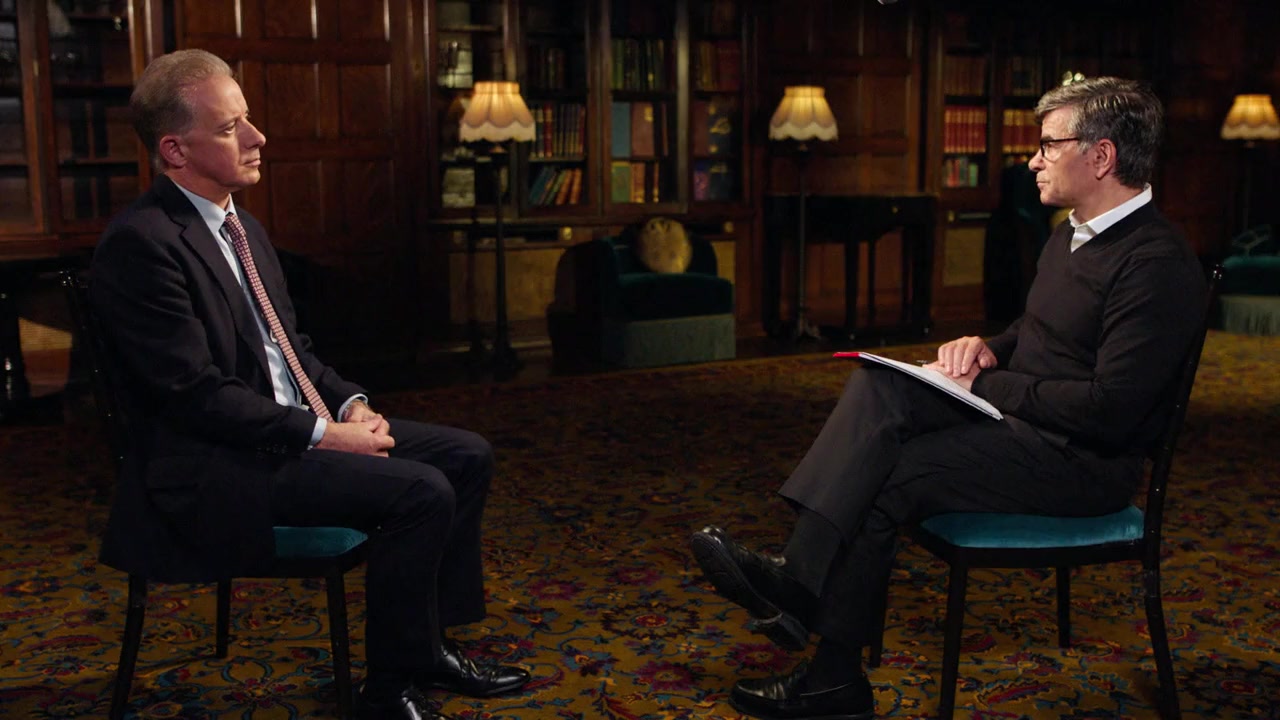 Out of the Shadows: The Man Behind the Steele Dossier screenshot 3