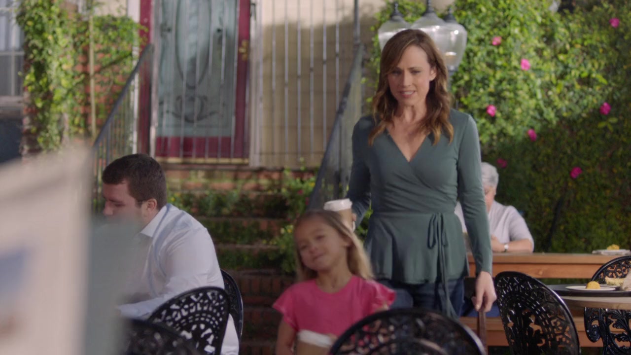 Love Takes Flight screenshot 3