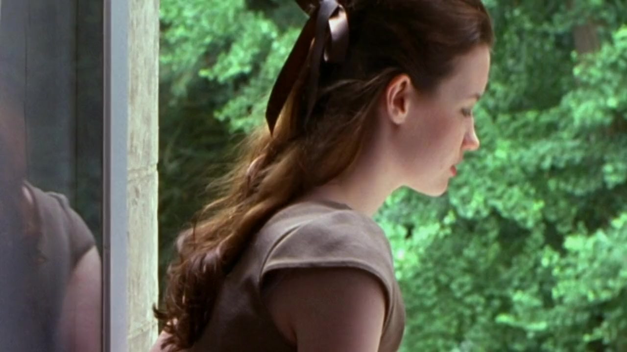 Love & Distrust screenshot 2