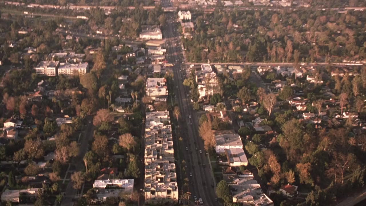 Love Don't Cost a Thing screenshot 2