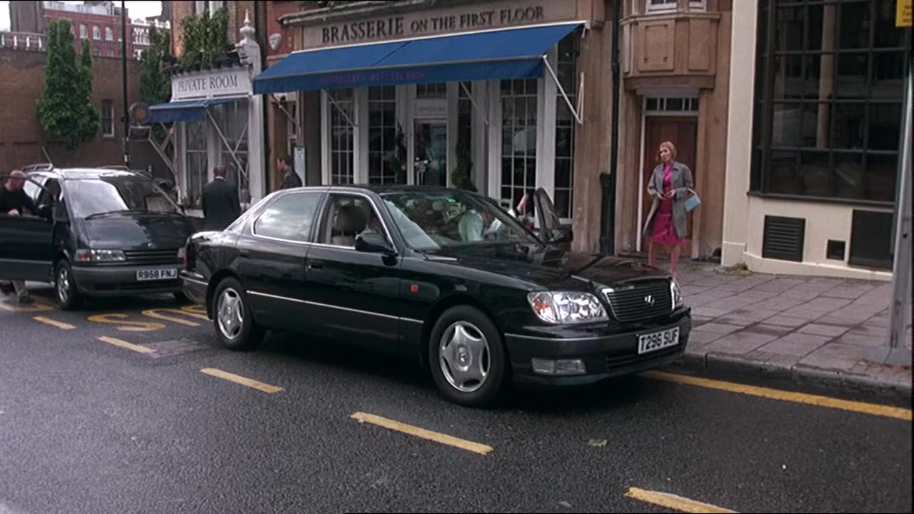 Love, Honour and Obey screenshot 1