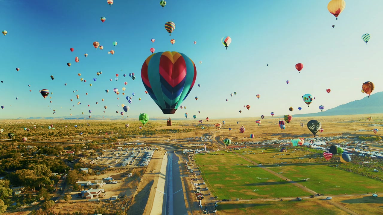 Love in the Clouds screenshot 1
