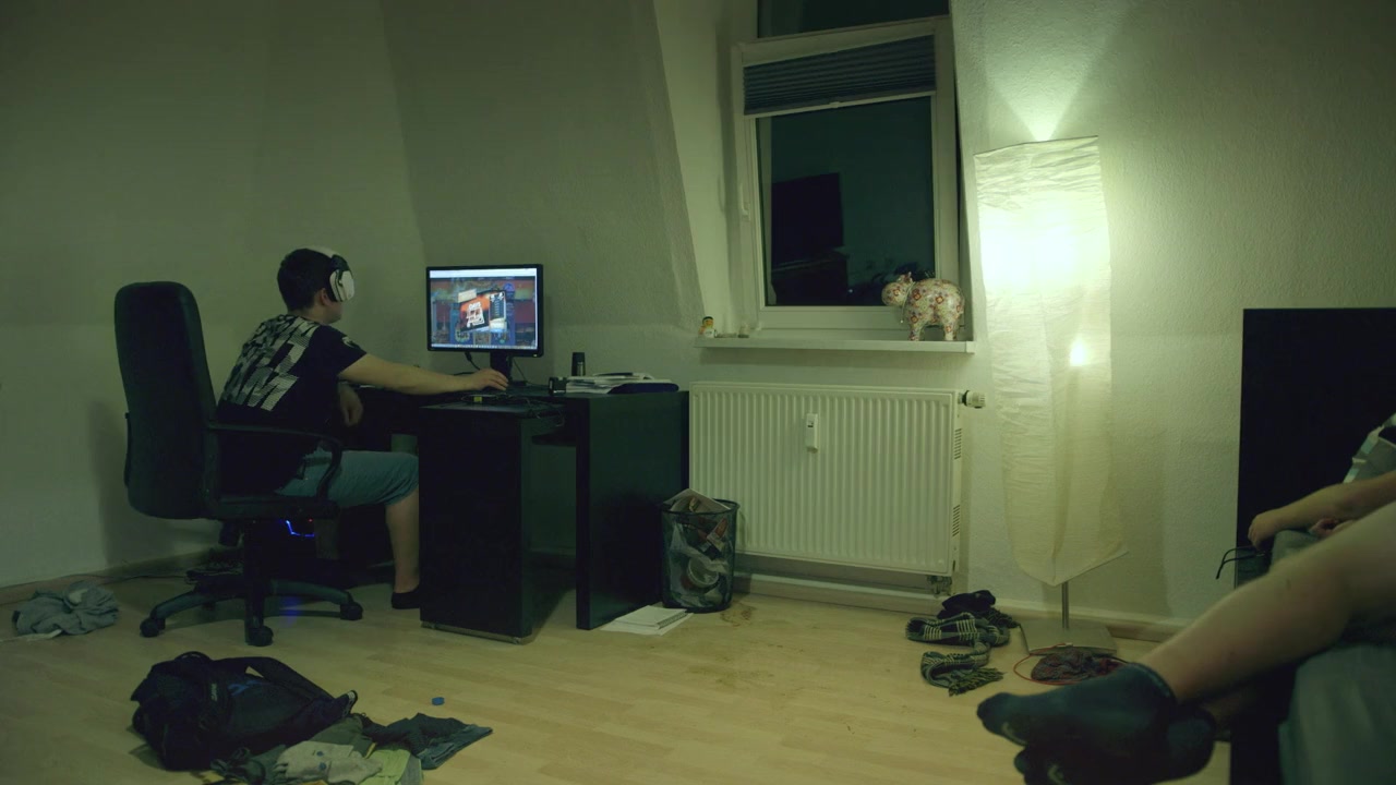 Lord of the Toys screenshot 1
