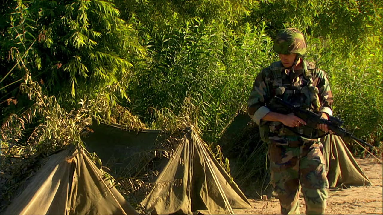 Lost at War screenshot 1