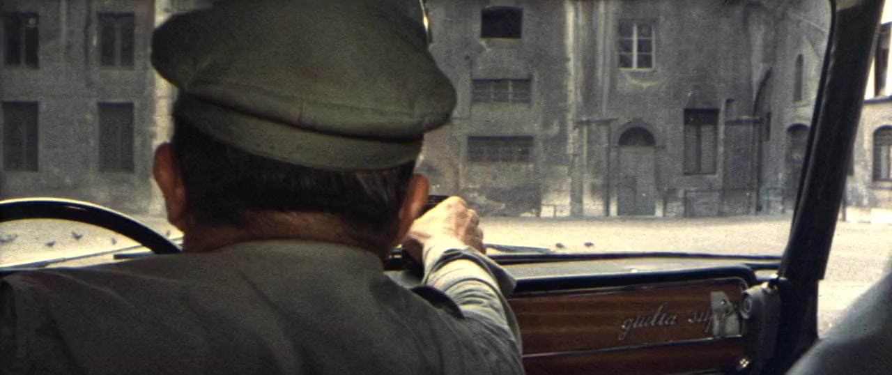 La polizia sta a guardare screenshot 3