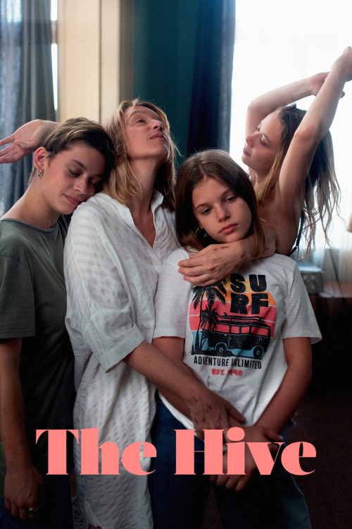 La ruche (2021) poster