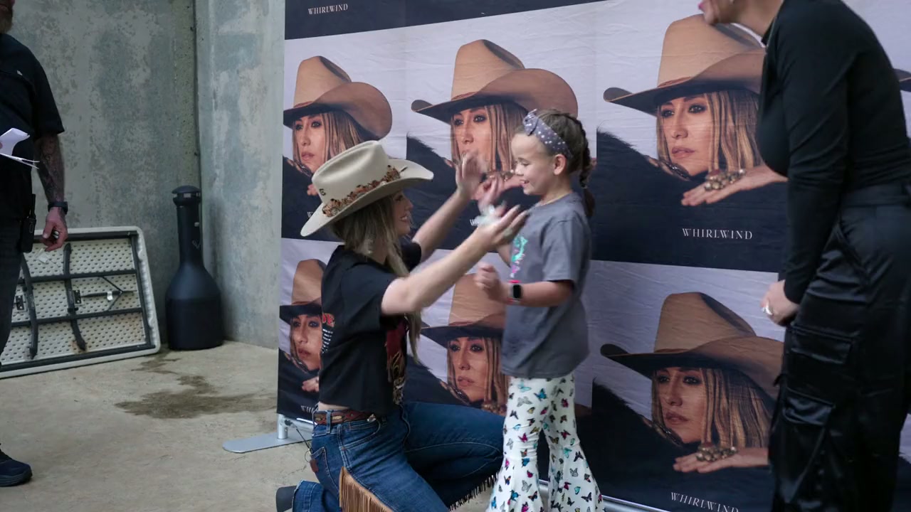 Lainey Wilson: Keepin' Country Cool screenshot 3