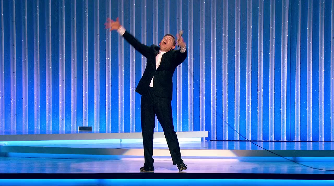 Lee Evans: Roadrunner Live at the O2 screenshot 3