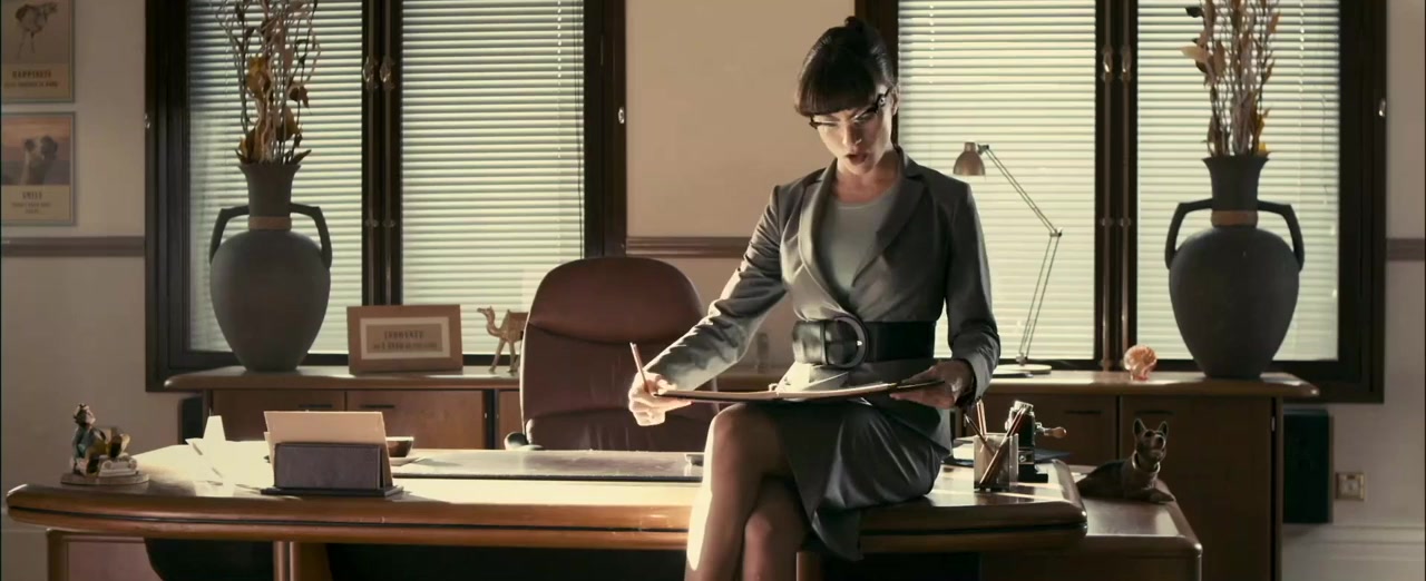 Lesbian Vampire Killers screenshot 3