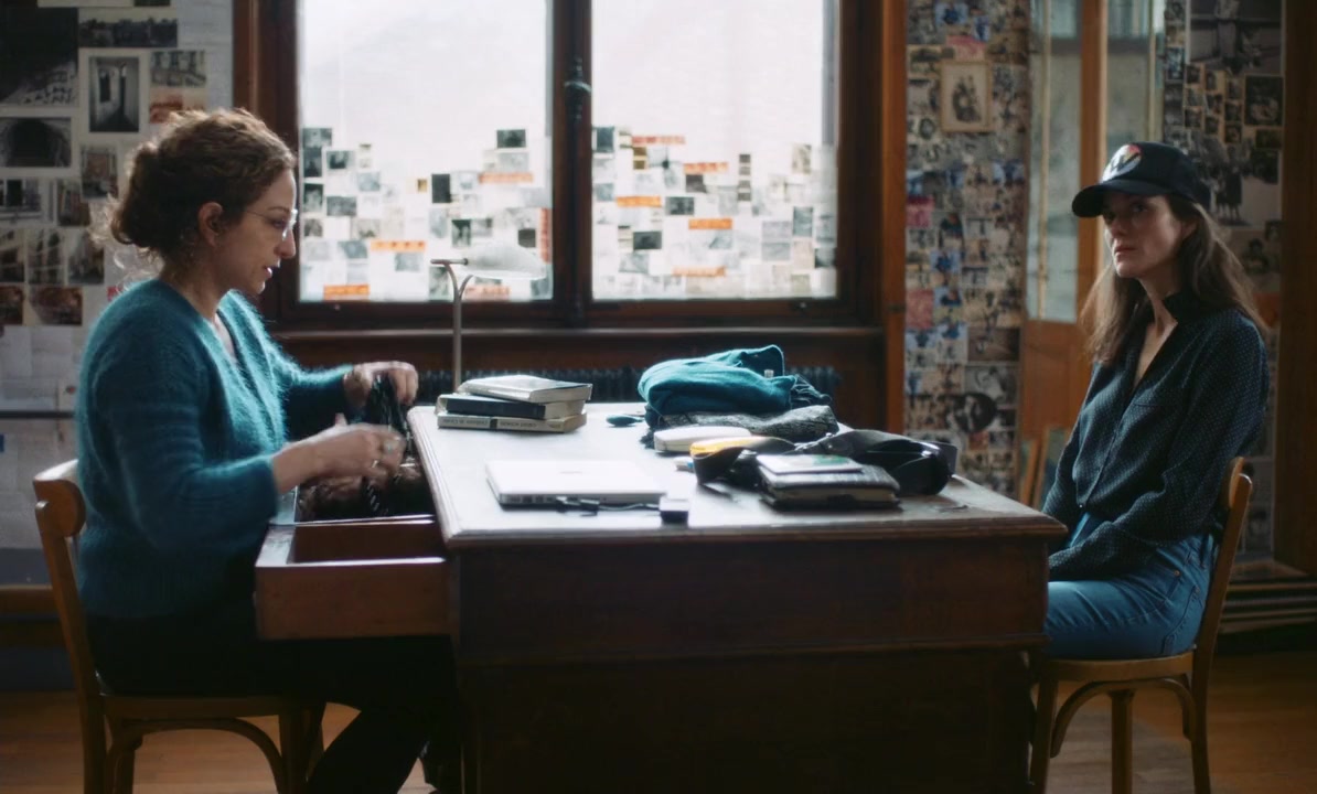 Little Girl Blue screenshot 2