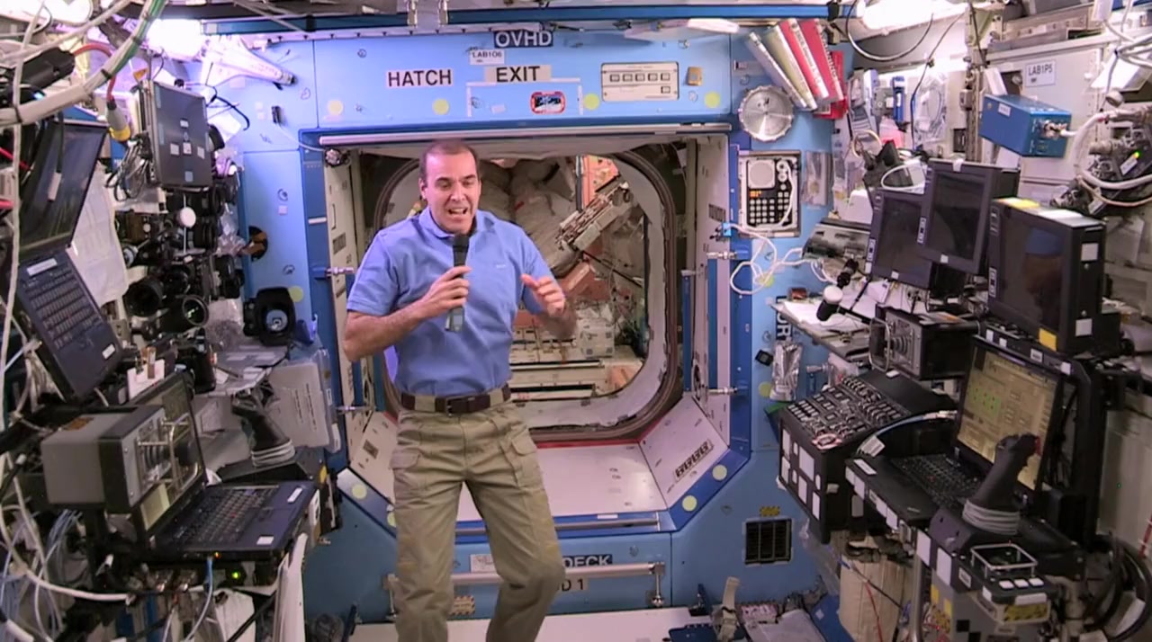 Live from Space screenshot 2
