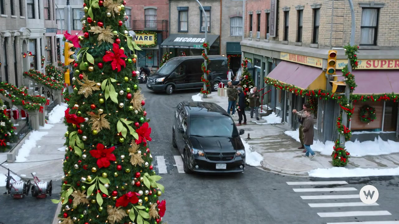 Lights, Camera, Christmas! screenshot 1