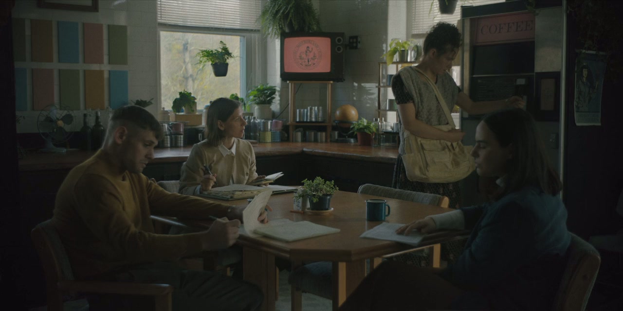 Motherland screenshot 1