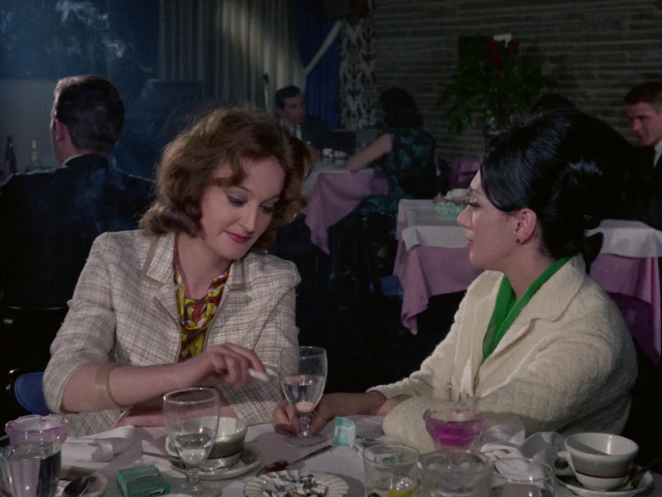 Moonlighting Wives screenshot 3