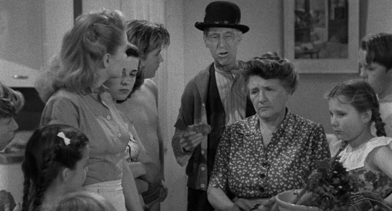 Ma and Pa Kettle at Waikiki screenshot 2