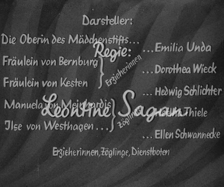 Mädchen in Uniform screenshot 2