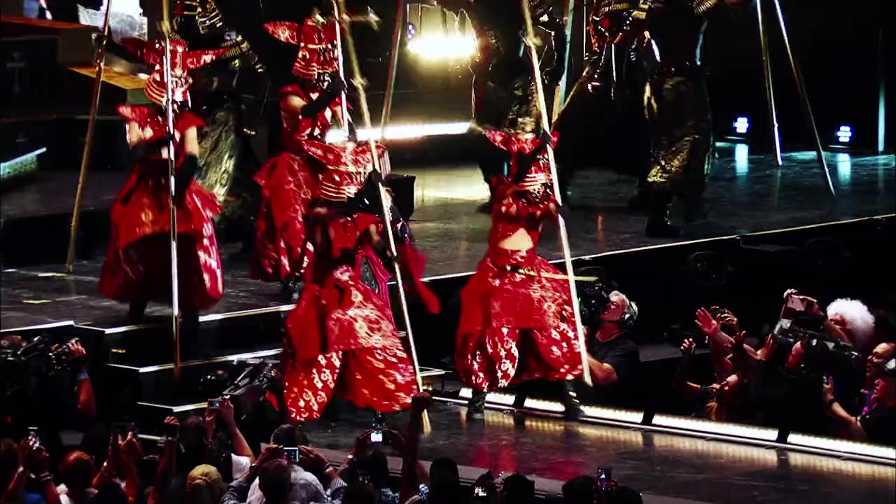 Madonna: Rebel Heart Tour screenshot 2