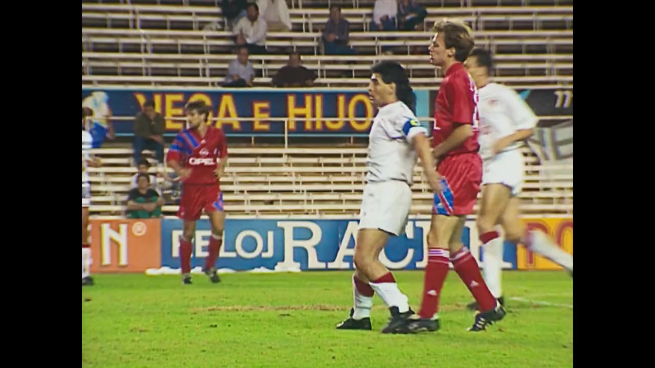Maradona: The Fall screenshot 3