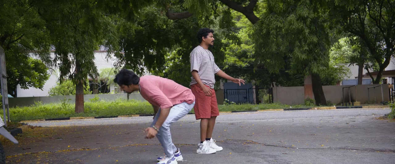 Mithra Mandali screenshot 1