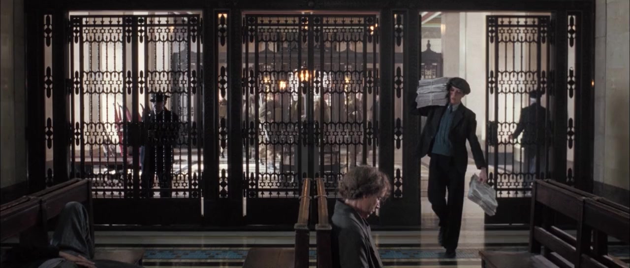 Miss Pettigrew Lives for a Day screenshot 2