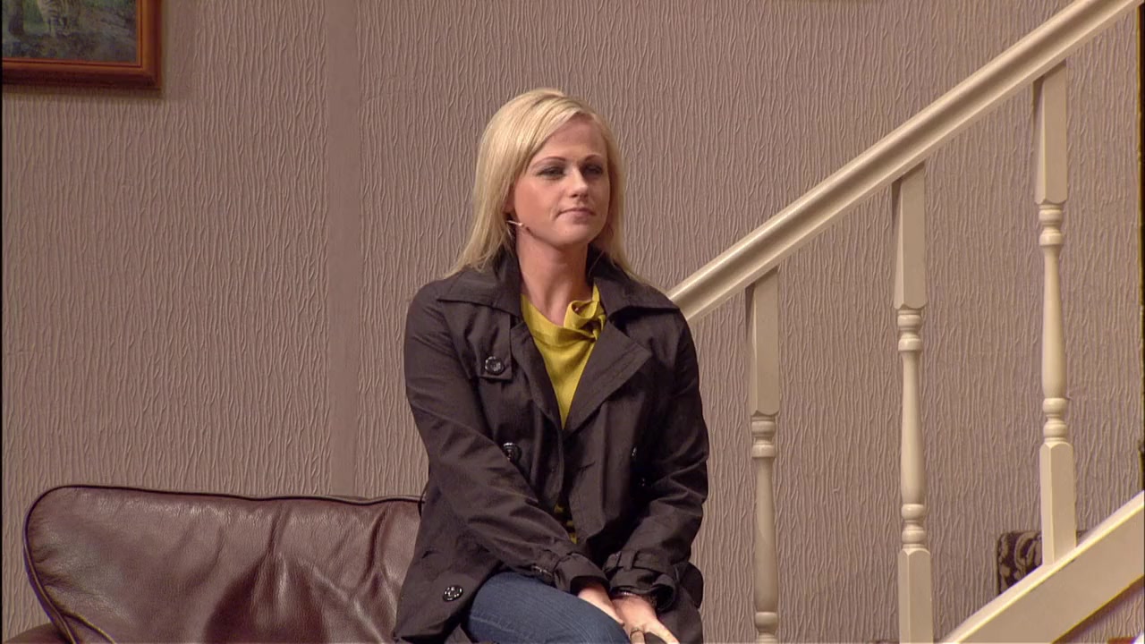 Mrs. Brown's Boys Live Tour: Good Mourning Mrs. Brown screenshot 1