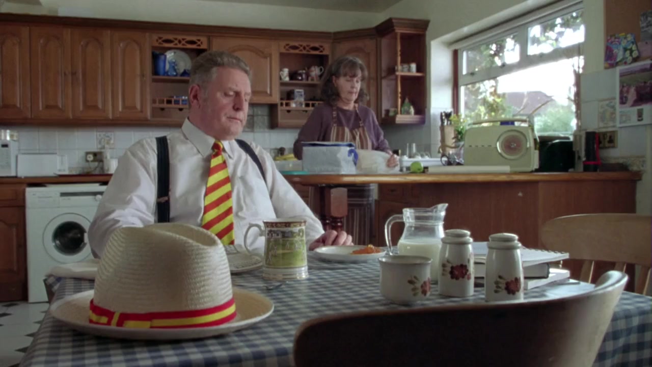 Mrs Caldicot's Cabbage War screenshot 3