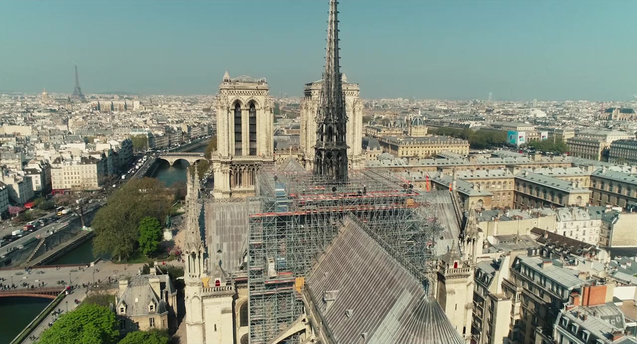 Notre-Dame brûle screenshot 1