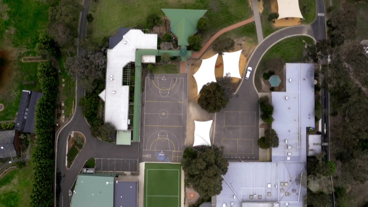 Nowhere Boys: The Book of Shadows screenshot 3