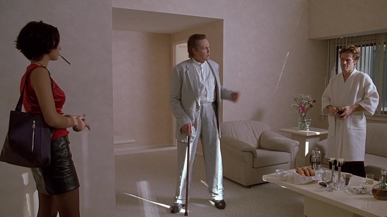 New Rose Hotel screenshot 2
