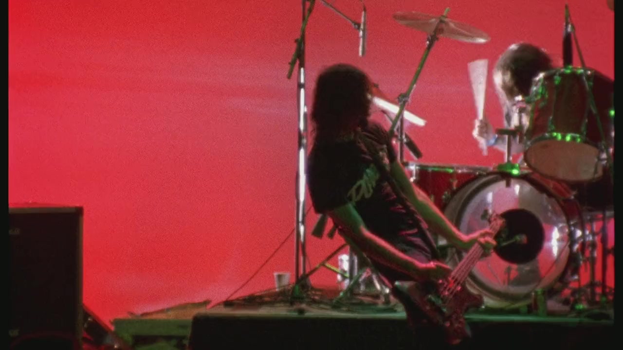 Nirvana: Live at the Paramount screenshot 2