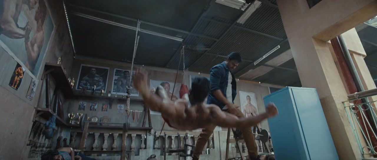 Saaho screenshot 3