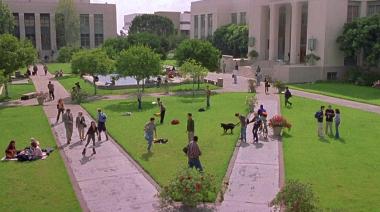 Scary Movie 2 screenshot 3