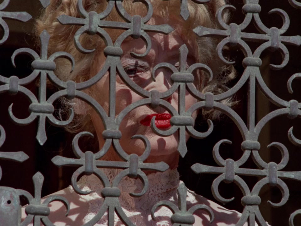 Scream, Pretty Peggy screenshot 3