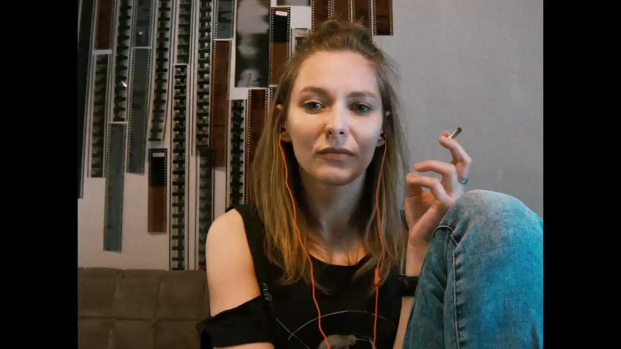 Cateva conversatii despre o fata foarte inalta screenshot 3