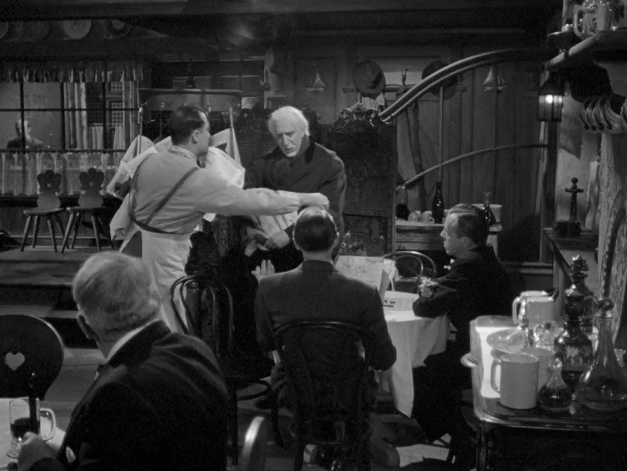 Sherlock Holmes and the Secret Weapon screenshot 3