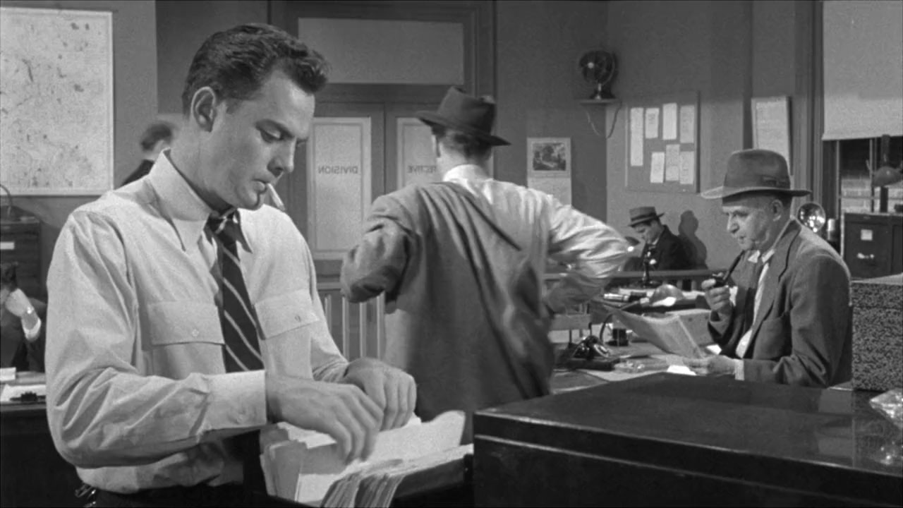 Shield for Murder screenshot 1