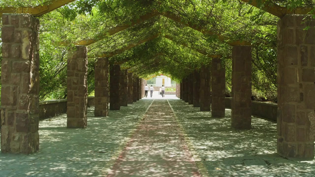 Shirin Ebadi: Until We Are Free screenshot 1
