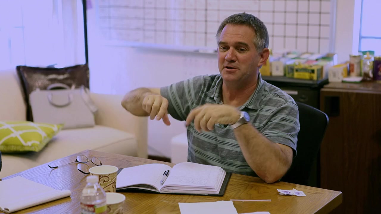 Showrunners: The Art of Running a TV Show screenshot 3