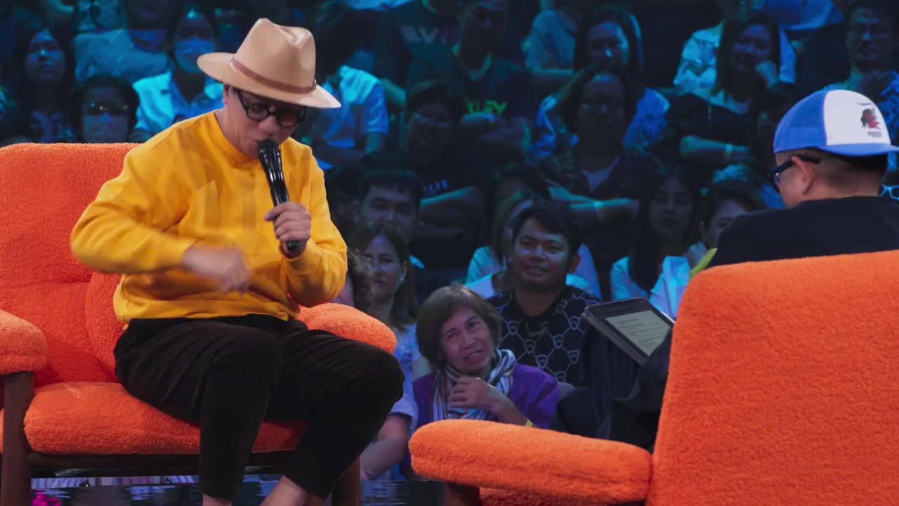 Sit Down with Stand Up Udom Taephanich screenshot 3